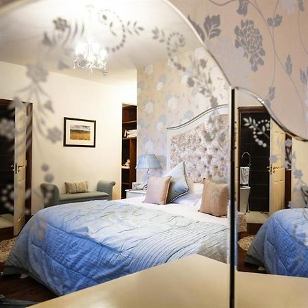 Customs House Country Inn Belcoo Buitenkant foto